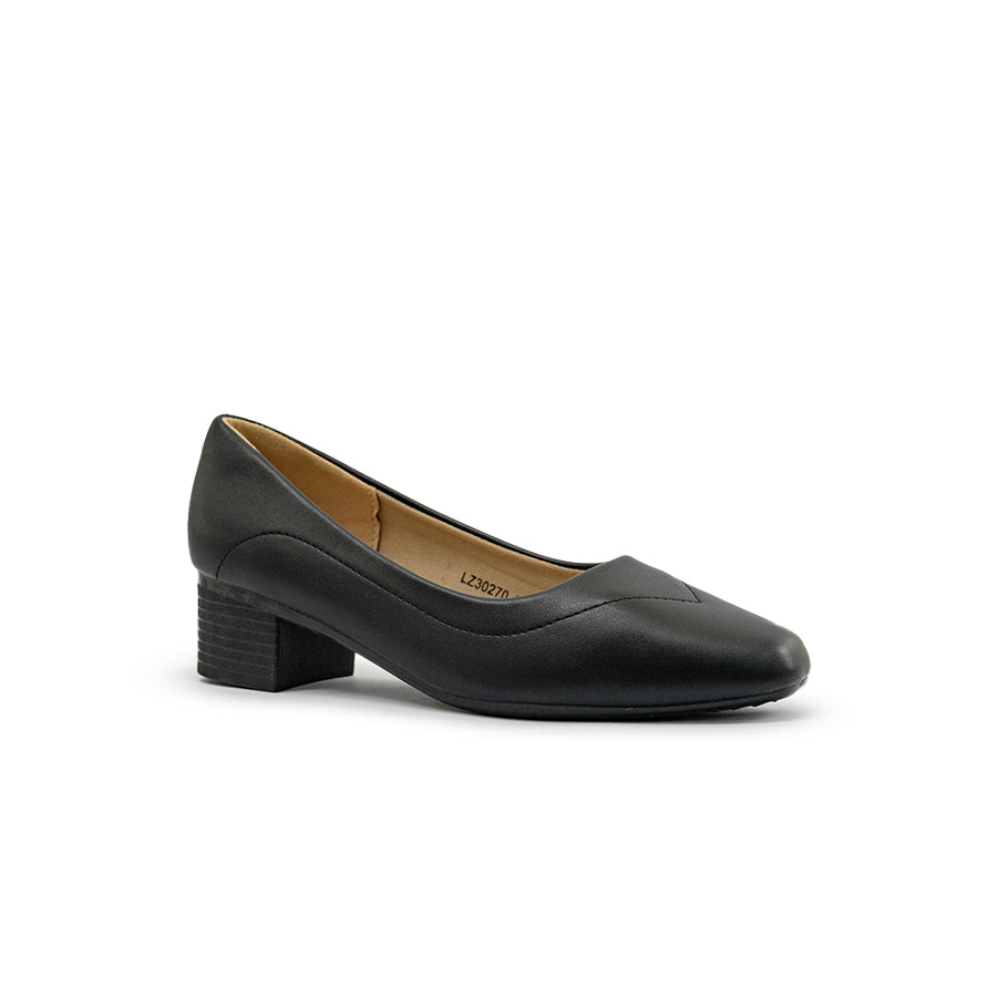 Mario D' boro Women's LZ 30270 C97 Black leather pump with block heel. Square toe design. Low heel height.
