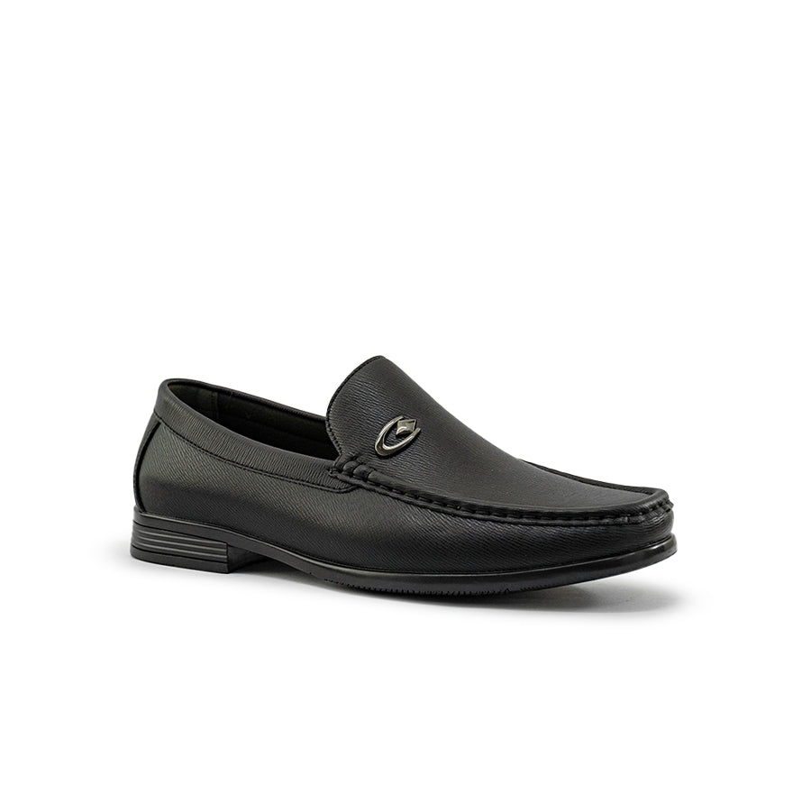 Mario D' boro Men's MZ 27131 C95 Black leather loafer with metallic emblem on upper side.
