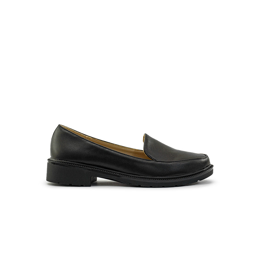 Mario D' boro Women's LZ 30125 C94 Black School Shoes with low heel. Suitable for casual or office wear.