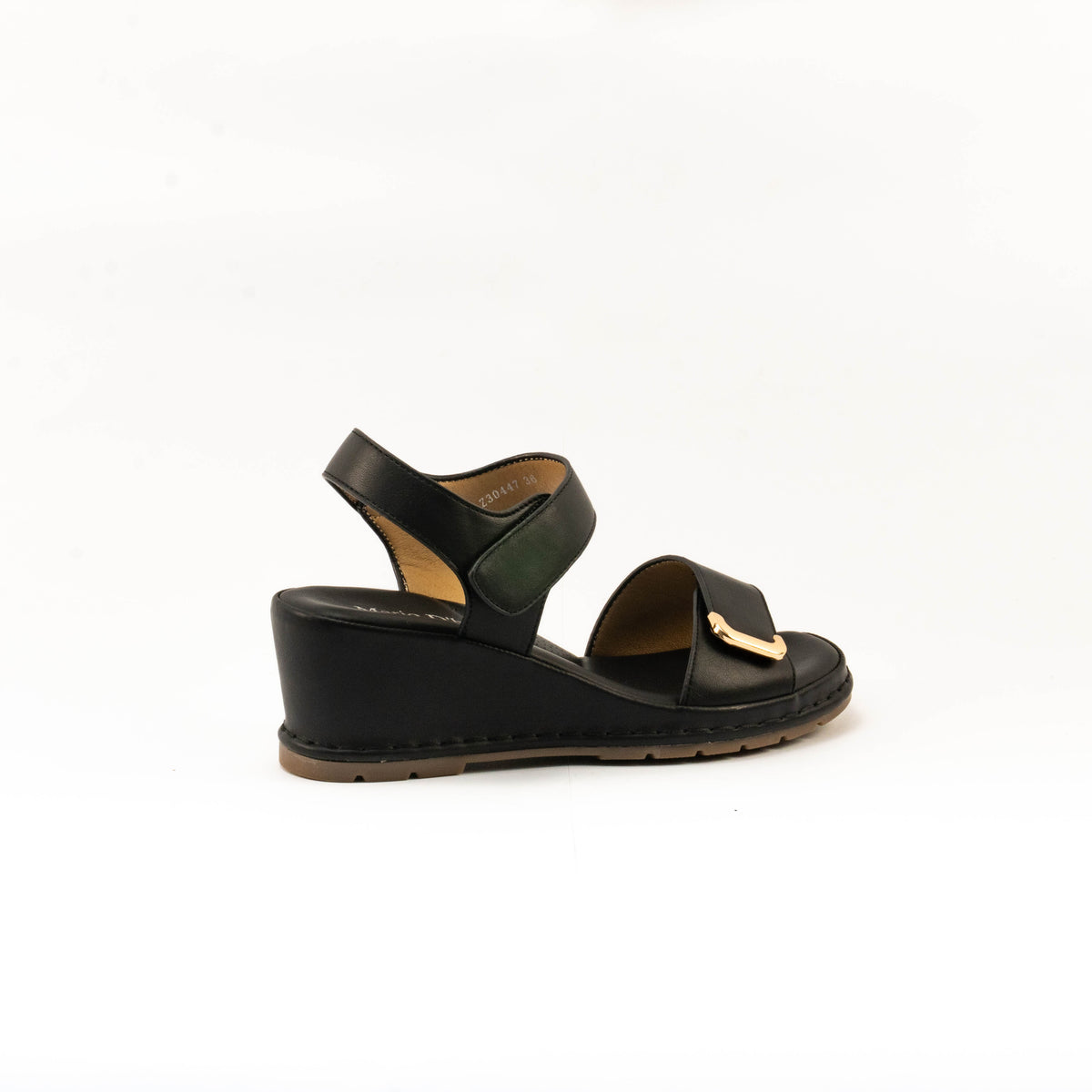 Mario D' boro Women's LZ 30447 C99 Black / Light Beige wedge sandal with ankle strap and gold buckle.