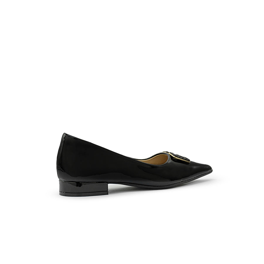 Mario D' boro Women's Ballet Flats LZ 30171 C94 Black/Taupe pointed toe flat shoe with low heel and decorative buckle.