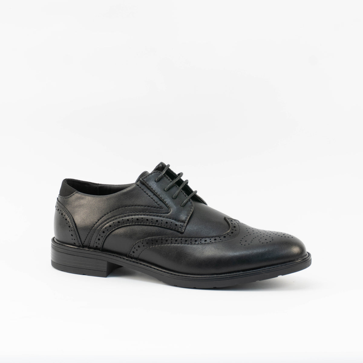 Mario D' boro Men's MZ 27416 C100 Black / Dark Brown formal dress shoe with brogue detailing and rubber sole.