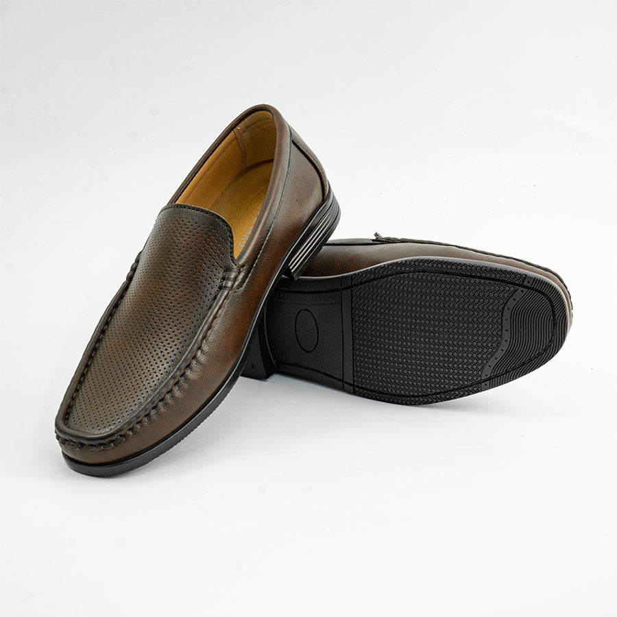 Mario D' boro MZ 27296 C98 Black / Dark Brown slip-on loafer with perforated detailing and tan lining.