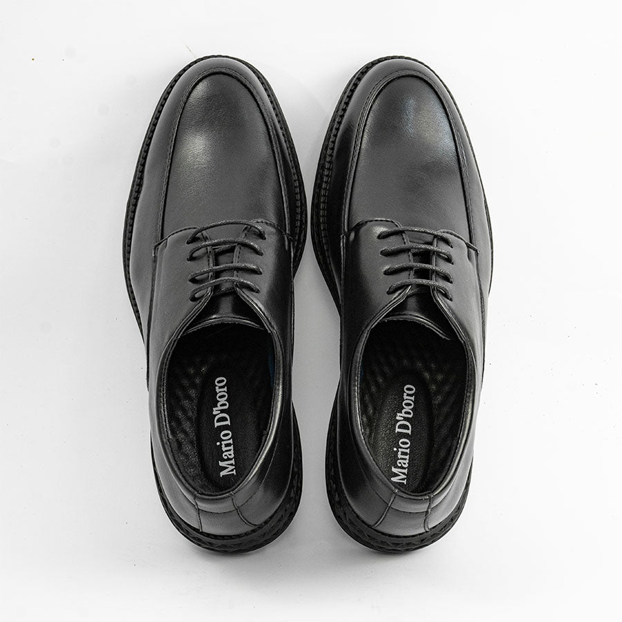 Mario D' boro MZ 27338 C98 Black leather dress shoe with lace-up design and textured sole. Suitable for formal occasions.