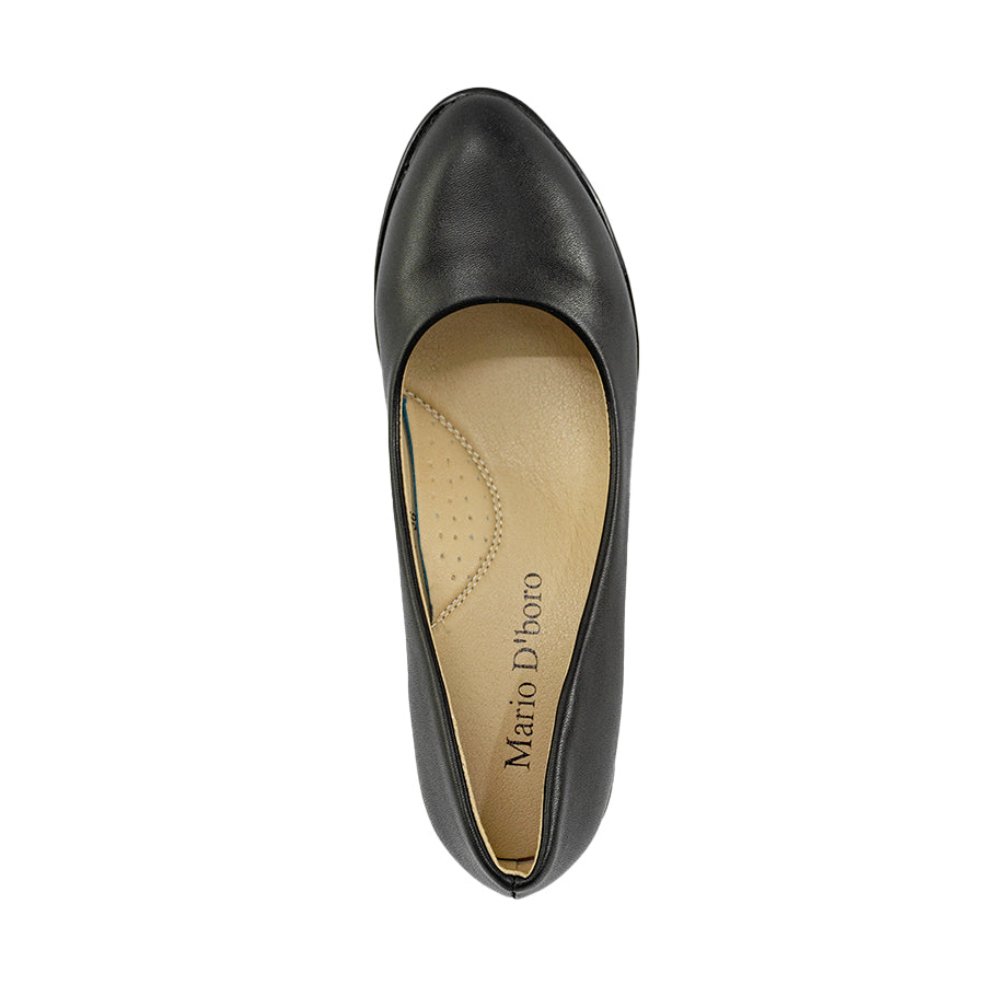 Mario D' boro Women's LZ 30137 C94 Black pump heel with textured block heel. Closed toe design.