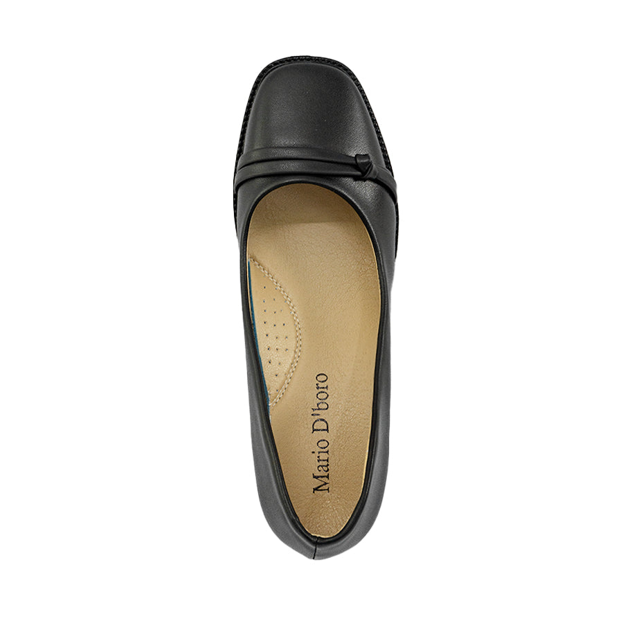 Mario D' boro Women's LZ 30130 C94 Black leather heel pump with bow detail.