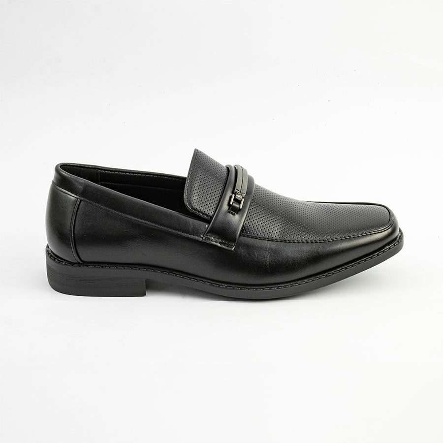 Mario D' boro MZ 27379 C98 Black formal men's dress shoe with textured upper and decorative buckle.