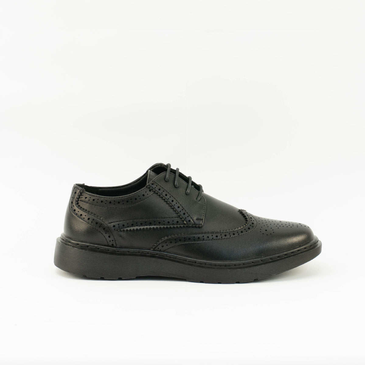 Mario D' boro Men's MZ 27497 C100 Black / Dark Brown dress shoe with perforated detailing lace-up closure and rubber sole.