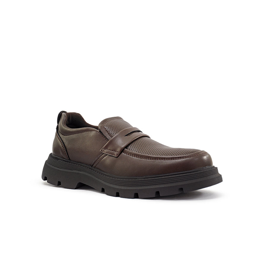 Mario D' boro Men's Formal MZ 27136 Black / Dark Brown leather slip-on shoe with thick rugged sole and textured upper.