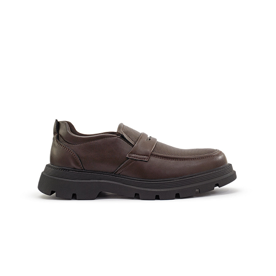 Mario D' boro Men's Formal MZ 27136 Black / Dark Brown leather slip-on shoe with thick rugged sole and textured upper.