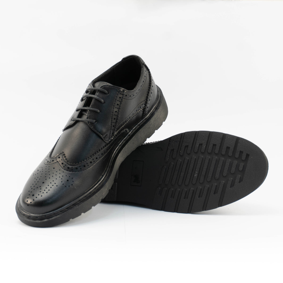 Mario D' boro Men's MZ 27497 C100 Black / Dark Brown dress shoe with perforated detailing lace-up closure and rubber sole.
