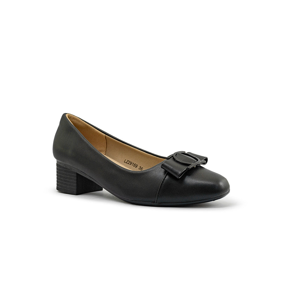 Mario D' boro Women's LZ 29169 C97 Black leather pump with bow detail block heel.