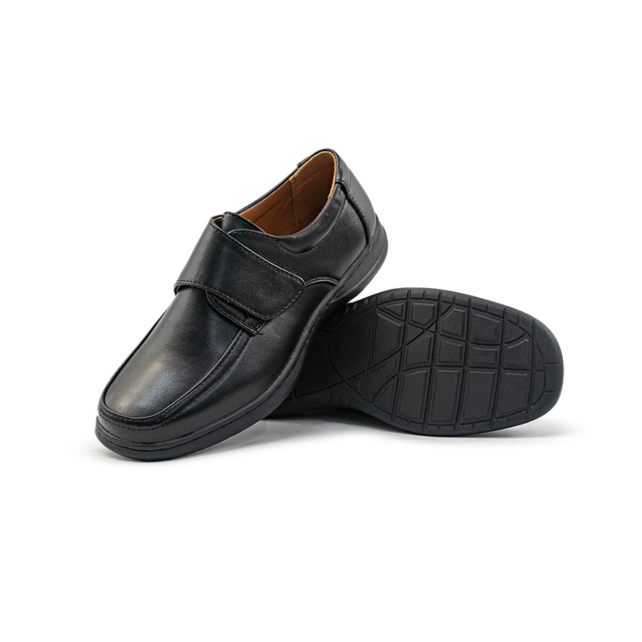 Mario D'boro Shoes Kids Boys KZ 24119 C91 Black leather shoe with velcro strap for easy fastening.